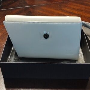 Finell QUIN Structured Wallet White